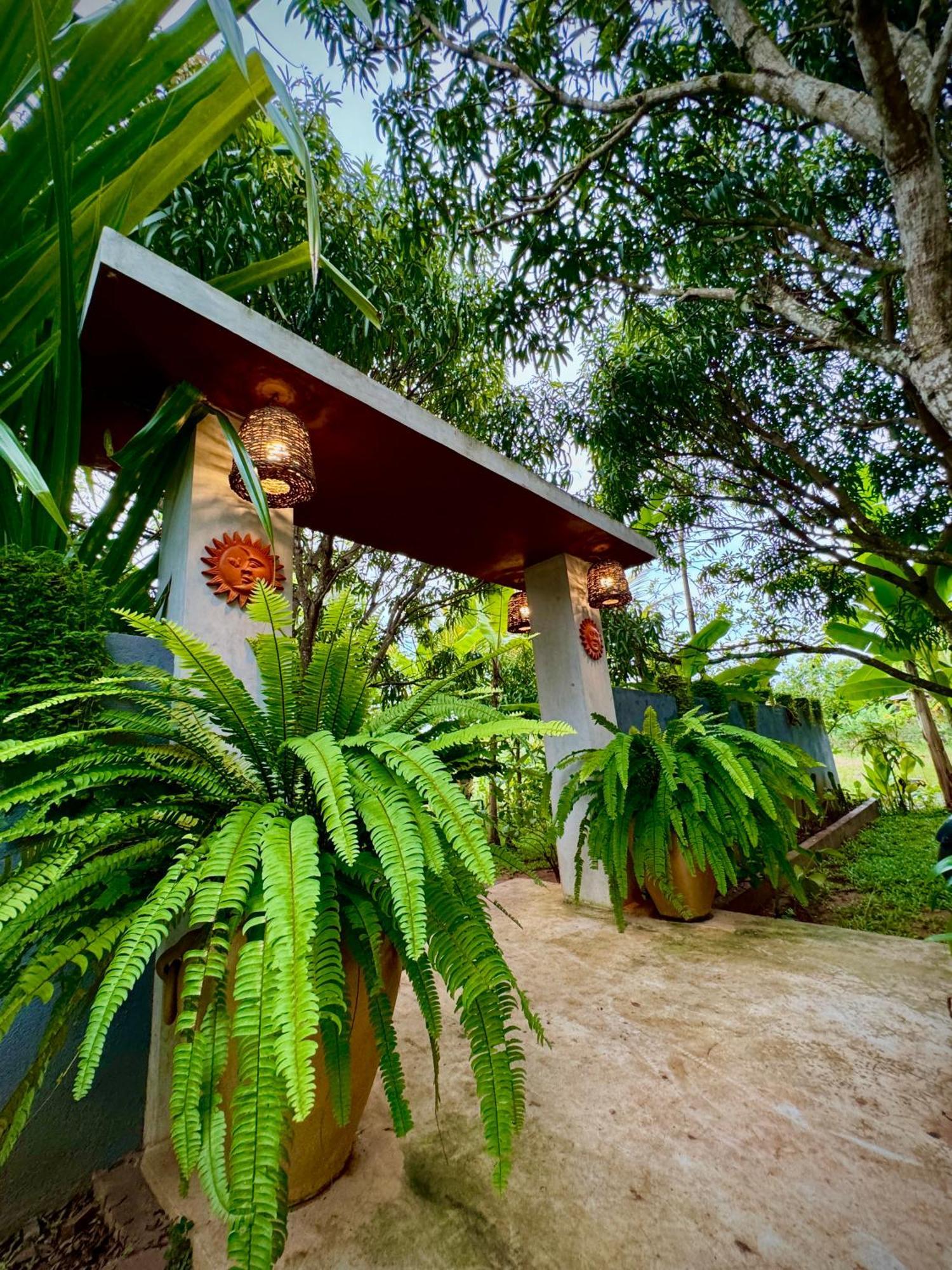 Richards Cabanas Tissamaharama Ngoại thất bức ảnh